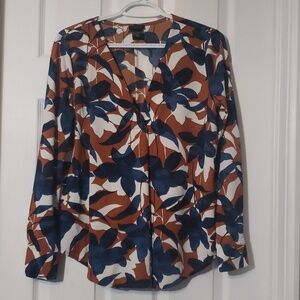 Ann Taylor V neck longsleeve blouse